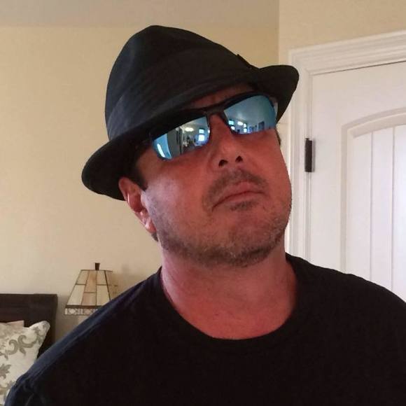 Meet your Posher, Mark - Picture 1 of 1